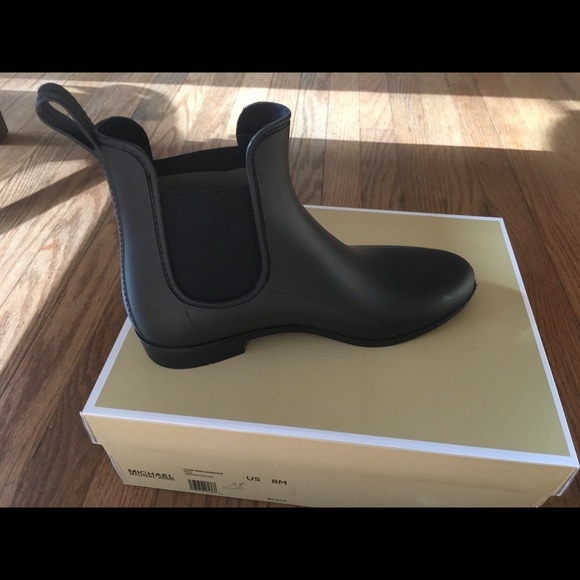 Michael Kors rain boots - Picture 4 of 7